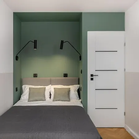 Muranow Modern With Balcony Ecru Wwa70 דירה *